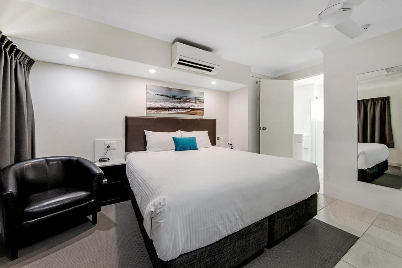 Endeavour Inn Emu Park Esterno foto