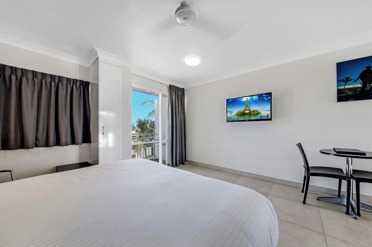 Endeavour Inn Emu Park Esterno foto