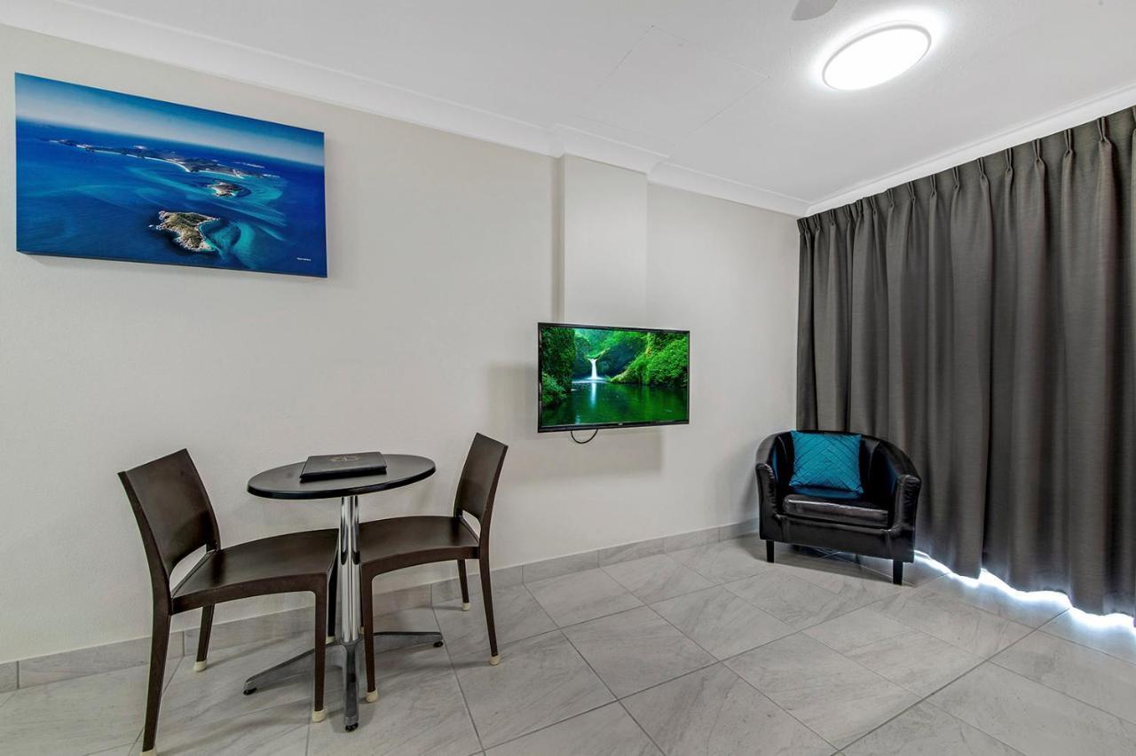 Endeavour Inn Emu Park Esterno foto