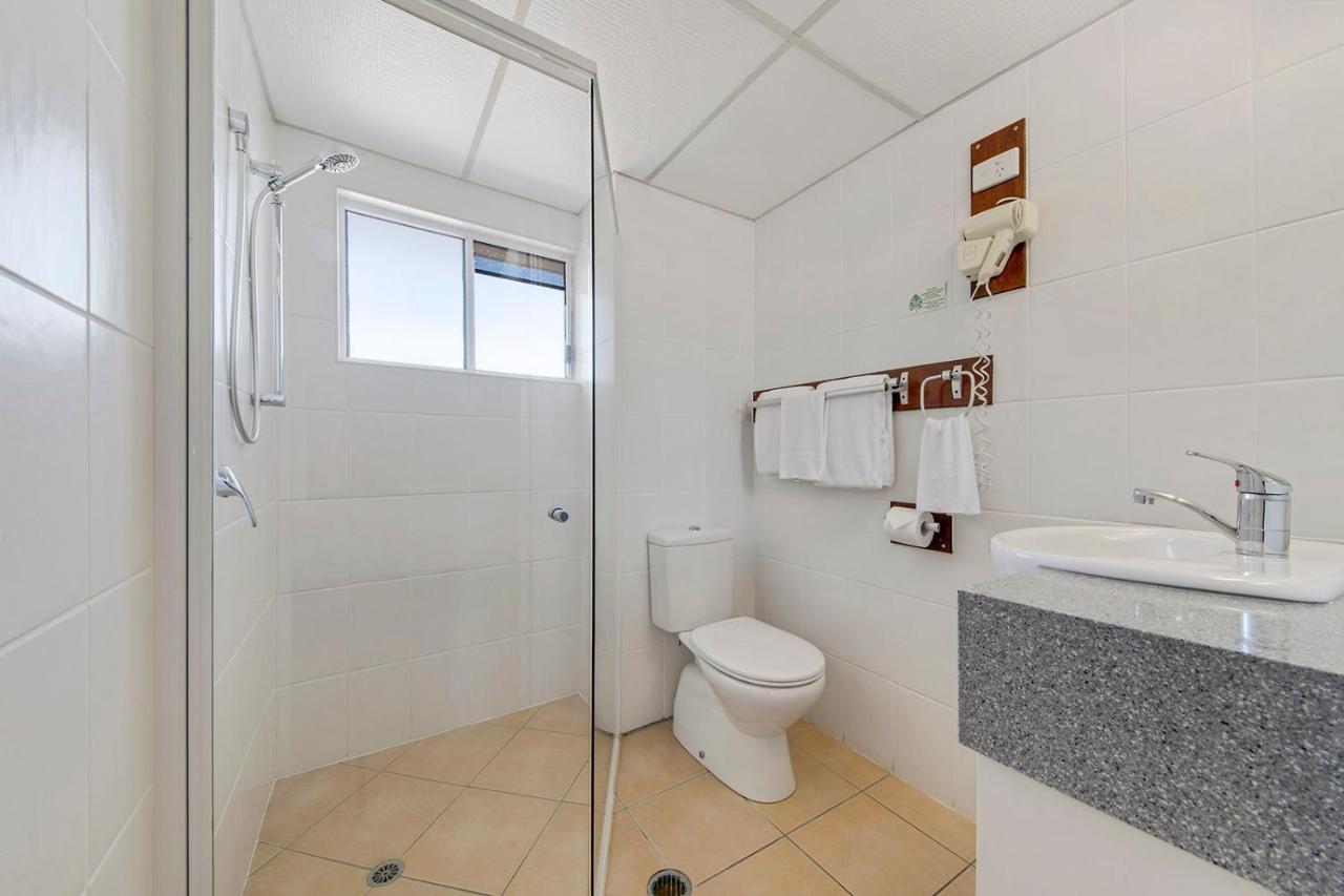 Endeavour Inn Emu Park Esterno foto