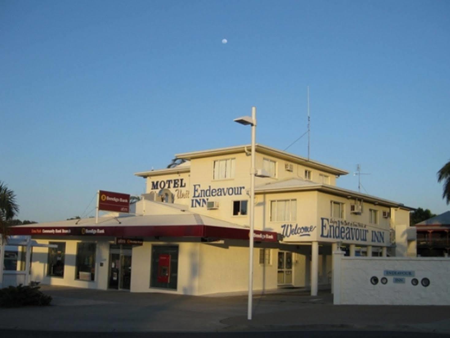 Endeavour Inn Emu Park Esterno foto
